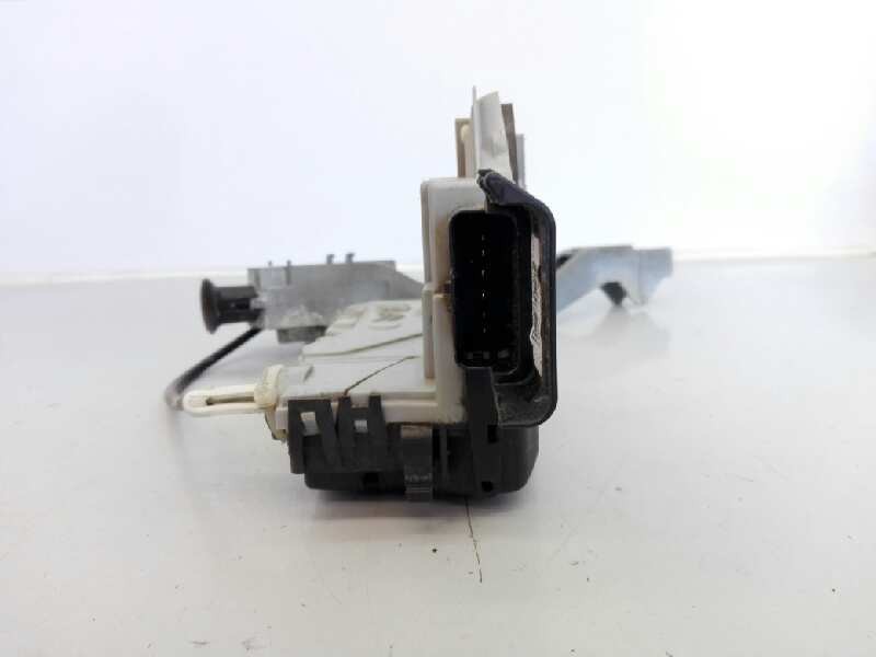 Recambio de cerradura puerta trasera derecha para peugeot 5008 premium referencia OEM IAM A01541GW3 2399411399 E1-A4-8-2