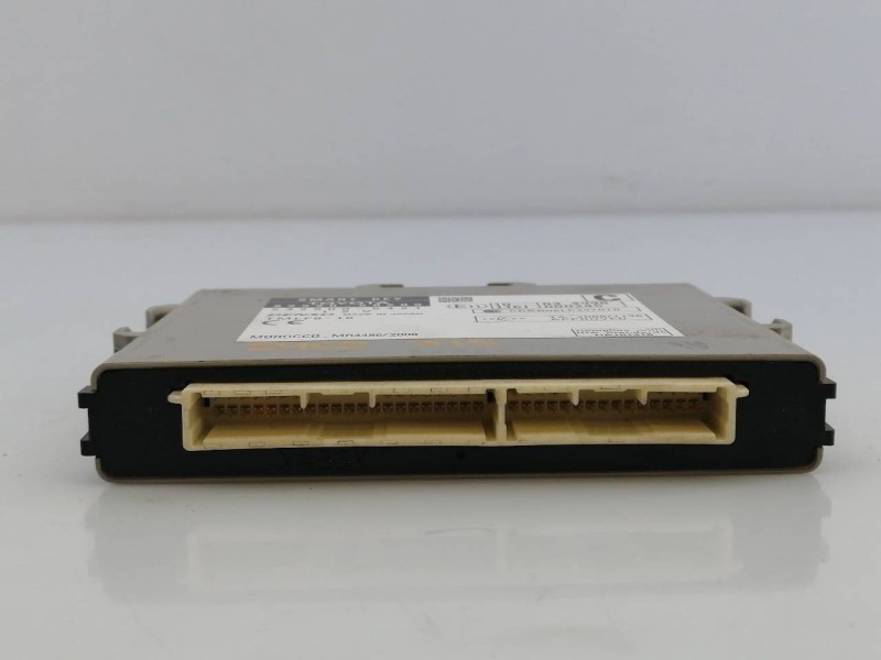 Recambio de modulo electronico para toyota land cruiser (j15) basis referencia OEM IAM 8999060200 2325005421 E3-A3-9-3