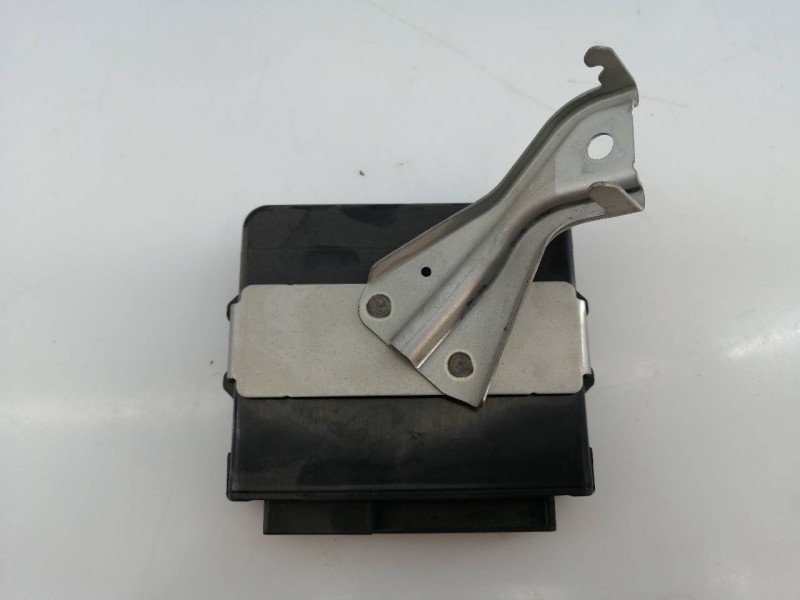 Recambio de modulo electronico para toyota land cruiser (j15) basis referencia OEM IAM 8953360270 36381111600 E3-A3-9-3
