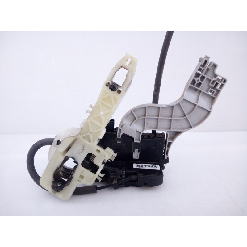 Recambio de cerradura puerta trasera derecha para kia sportage drive 4x4 referencia OEM IAM 814203U000  E2-B5-45-2