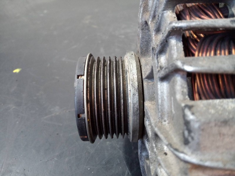 Recambio de alternador para citroën c3 picasso exclusive referencia OEM IAM 9678048880  P3-B6-12-2