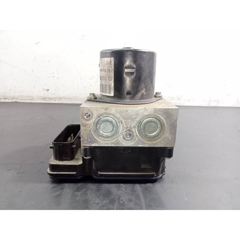 Recambio de abs para opel insignia berlina cosmo referencia OEM IAM 13313805  P3-B8-23-2