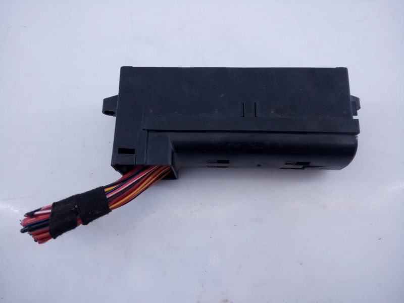 Recambio de caja reles / fusibles para volkswagen sharan (7n1) advance bluemotion referencia OEM IAM   E2-A1-3-7