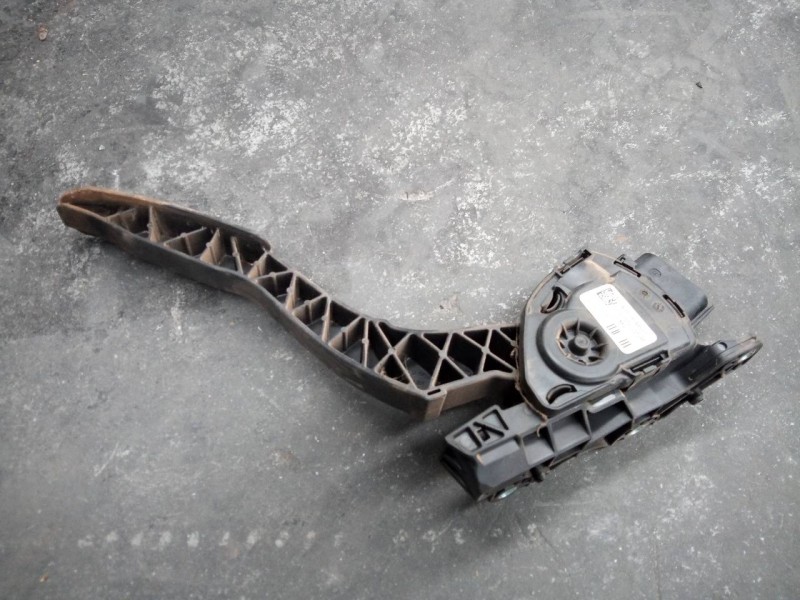Recambio de pedal acelerador para land rover freelander (lr2) td4 s referencia OEM IAM 6G929F836EF 6PV00922004 