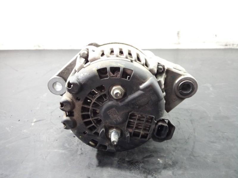 Recambio de alternador para opel insignia berlina cosmo referencia OEM IAM 13502583  P3-A5-7-2