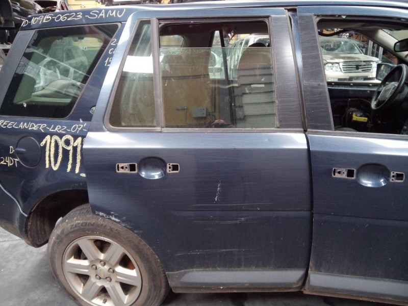 Recambio de puerta trasera derecha para land rover freelander (lr2) td4 s referencia OEM IAM   