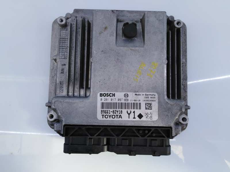 Recambio de centralita motor uce para toyota auris luna referencia OEM IAM 8966102Y10 0281017097 E3-B2-7-3