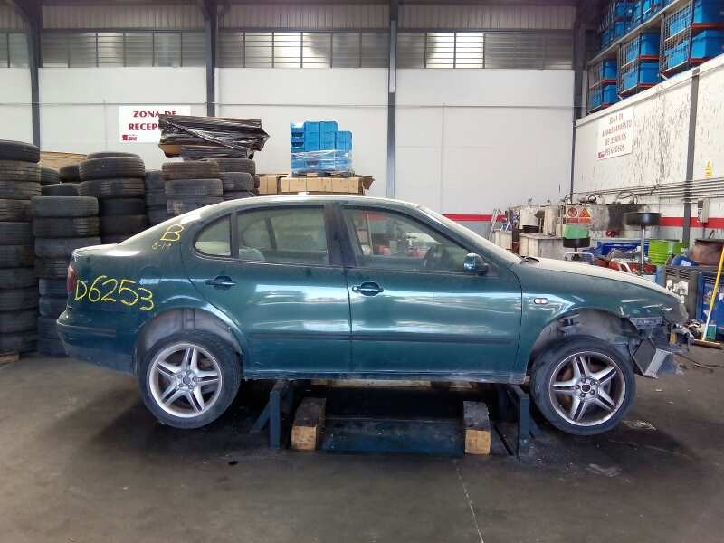 seat toledo (1m2) del año 1999