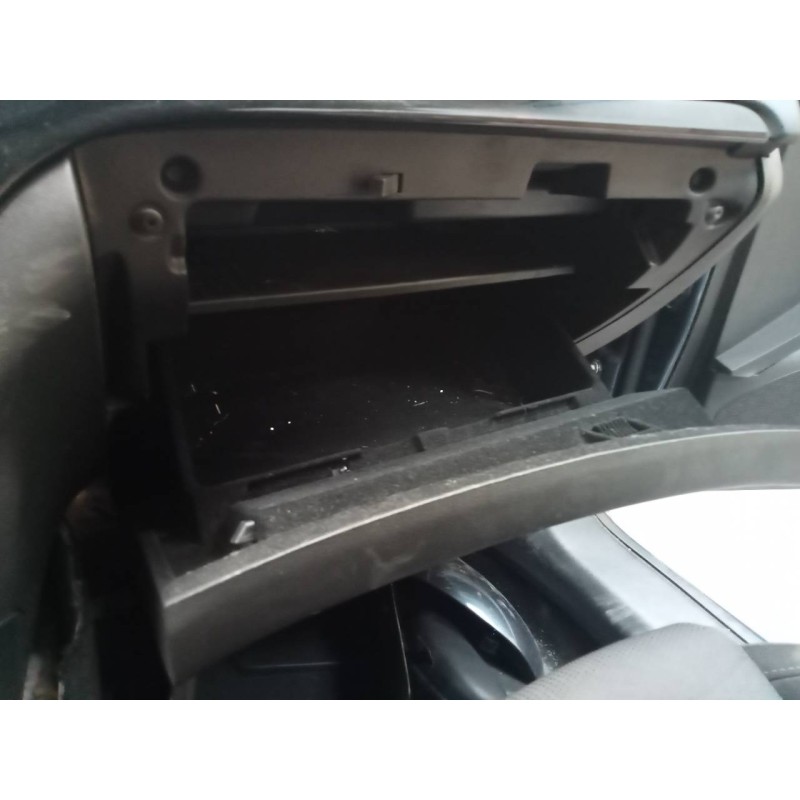 Recambio de guantera para opel insignia berlina cosmo referencia OEM IAM   