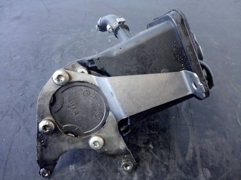 Recambio de bomba direccion para bmw serie 5 berlina (e60) 520d referencia OEM IAM 7693974101  P3-B4-12-2