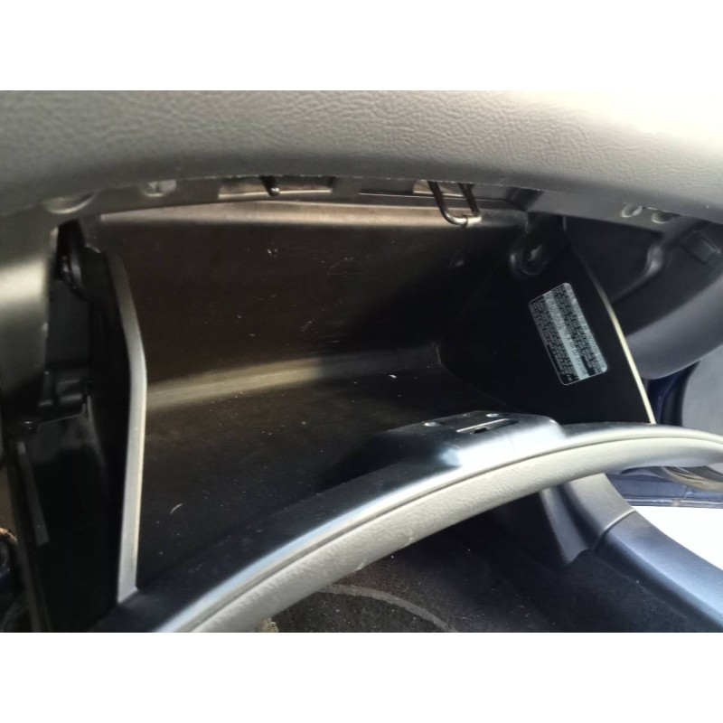 Recambio de guantera para toyota celica (t23) 1.8 referencia OEM IAM   