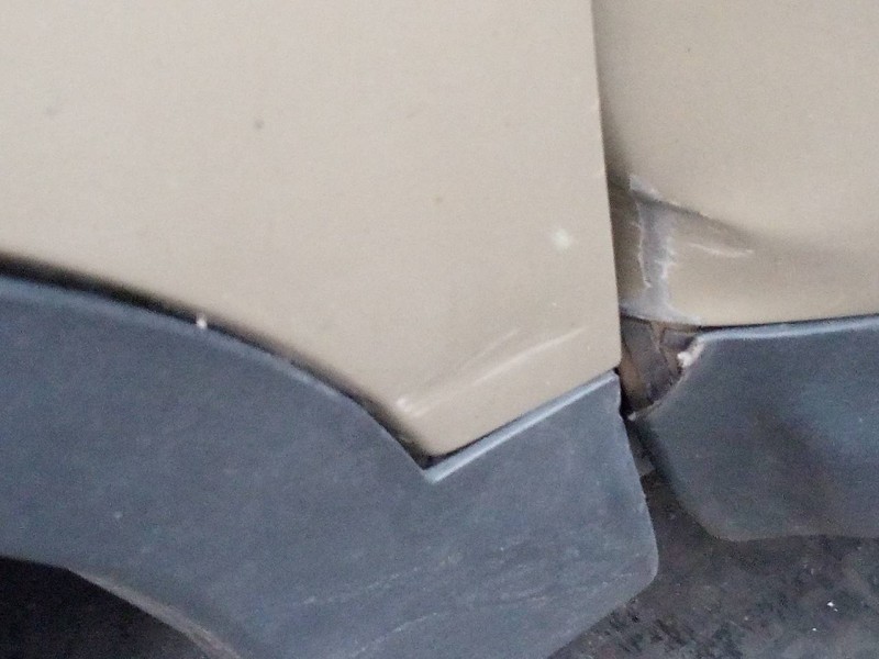 Recambio de aleta delantera izquierda para nissan qashqai (j10) acenta referencia OEM IAM   