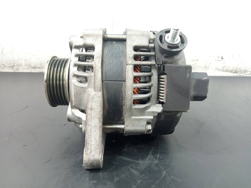Recambio de alternador para suzuki vitara 1.4 s 4x4 referencia OEM IAM 3140060R0  P3-B6-5-1