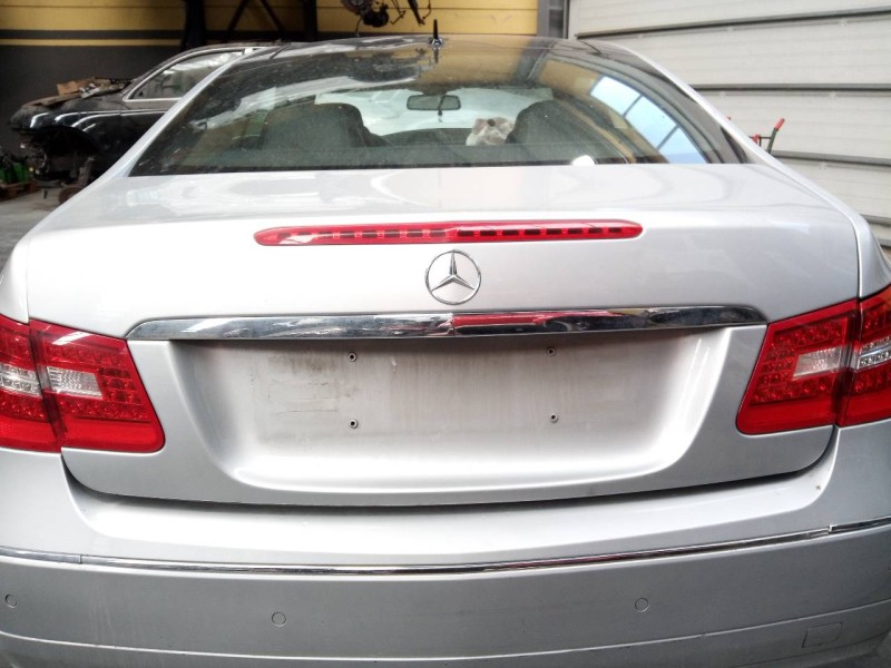Recambio de porton trasero para mercedes-benz clase clk (w207) coupe 250 cdi blueefficiency (207.303) referencia OEM IAM   