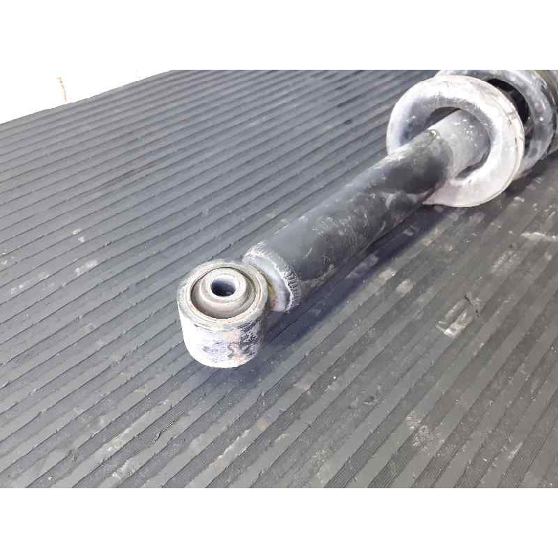 Recambio de amortiguador delantero izquierdo para mitsubishi montero (v80/v90) 3.2 di-d intense (5-ptas.) referencia OEM IAM 462
