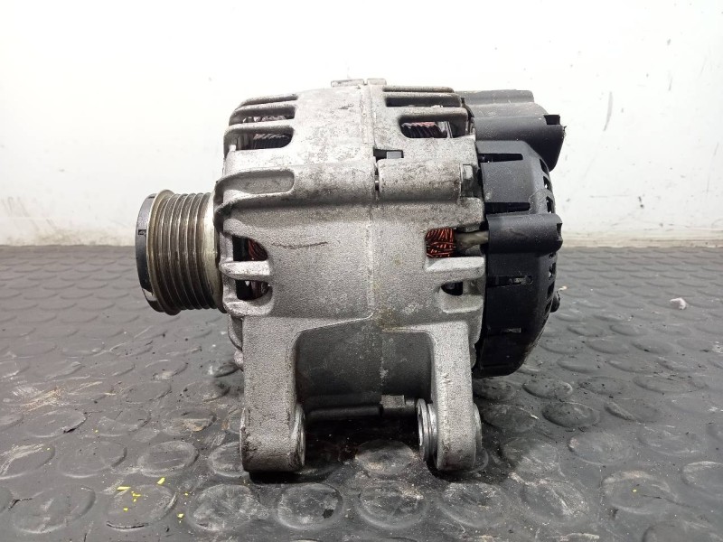 Recambio de alternador para citroën c3 live referencia OEM IAM 9818677980 2713135A P3-A5-2-3