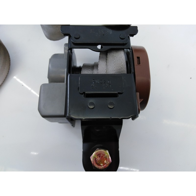 Recambio de cinturon seguridad trasero izquierdo para kia sorento 2.5 crdi concept referencia OEM IAM   E2-B5-5-2