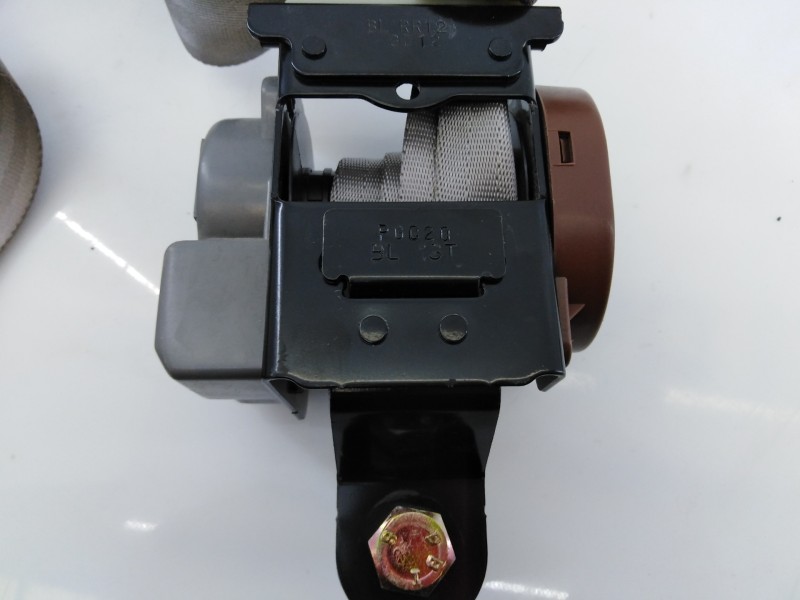 Recambio de cinturon seguridad trasero izquierdo para kia sorento 2.5 crdi concept referencia OEM IAM   E2-B5-5-2