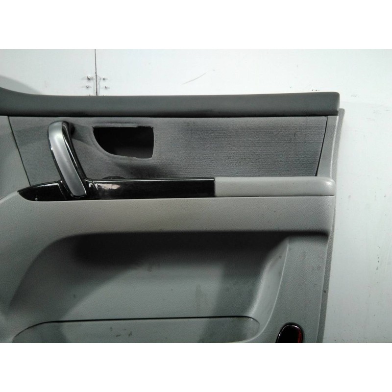Recambio de guarnecido puerta delantera derecha para kia sorento 2.5 crdi concept referencia OEM IAM 823603E000  P2-A1-3