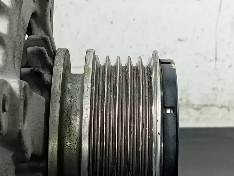 Recambio de alternador para hyundai i30 (gd) style referencia OEM IAM 373002A700  P3-A5-28-3