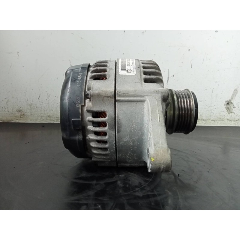 Recambio de alternador para hyundai i30 (gd) style referencia OEM IAM 373002A700  P3-A5-28-3