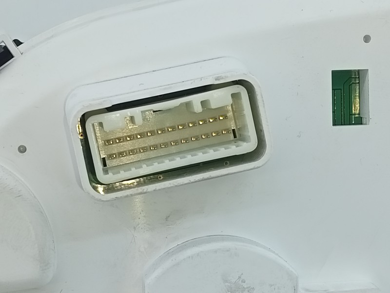 Recambio de cuadro instrumentos para suzuki vitara 1.4 s 4x4 referencia OEM IAM 3411054PA 3411060RA3 E3-B4-17-4