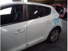 Recambio de puerta trasera izquierda para renault megane iii berlina 5 p limited referencia OEM IAM    2