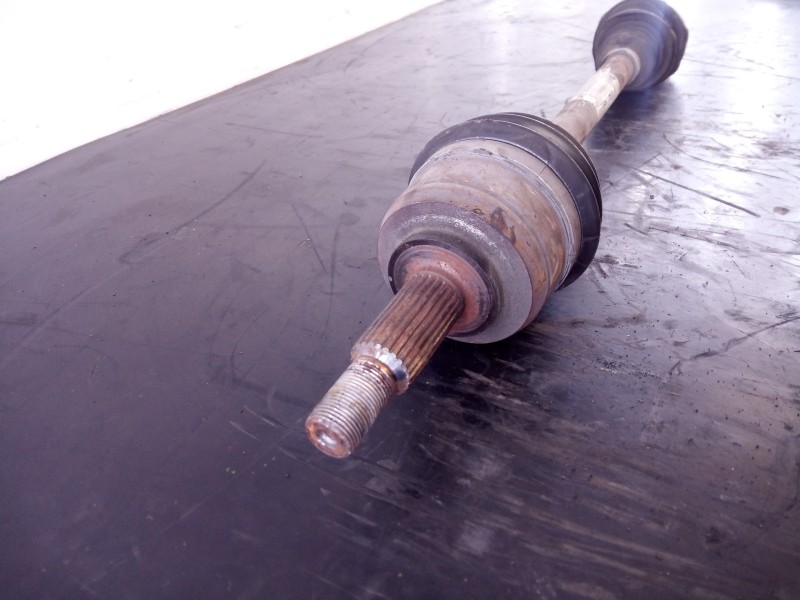 Recambio de transmision delantera izquierda para renault megane iii berlina 5 p limited referencia OEM IAM 391013387R  P1-A6-29