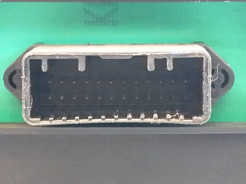 Recambio de cuadro instrumentos para dacia duster ambiance 4x4 referencia OEM IAM 248104190R  E3-B6-13-2