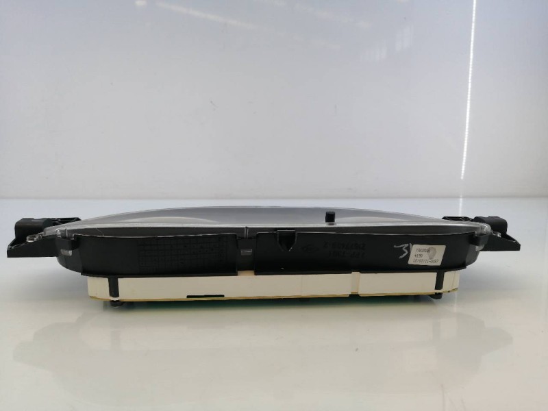 Recambio de cuadro instrumentos para dacia duster ambiance 4x4 referencia OEM IAM 248104190R  E3-B6-13-2