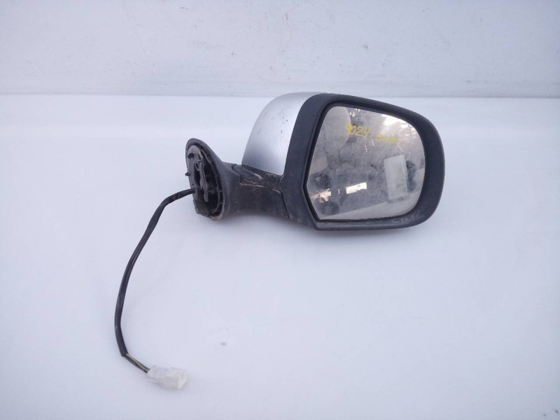 Recambio de retrovisor derecho electrico para dacia duster ambiance 4x4 referencia OEM IAM   E1-A1-31-2