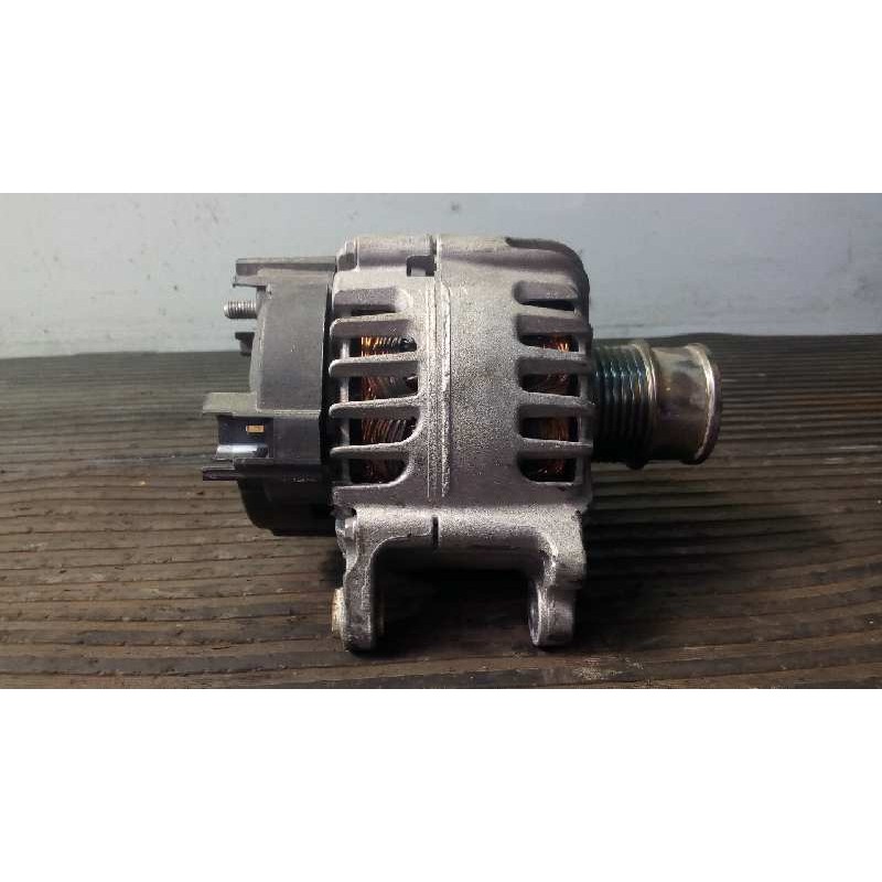 Recambio de alternador para volkswagen polo advance referencia OEM IAM 04E903015  P3-A4-8-5