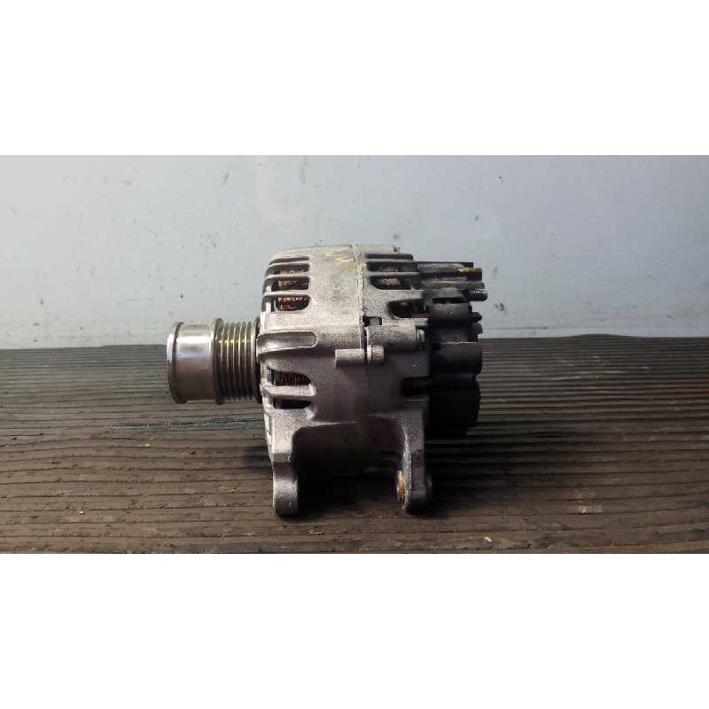 Recambio de alternador para volkswagen polo advance referencia OEM IAM 04E903015  P3-A4-8-5