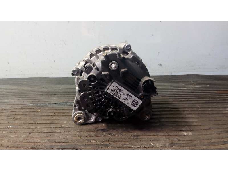 Recambio de alternador para volkswagen polo advance referencia OEM IAM 04E903015  P3-A4-8-5