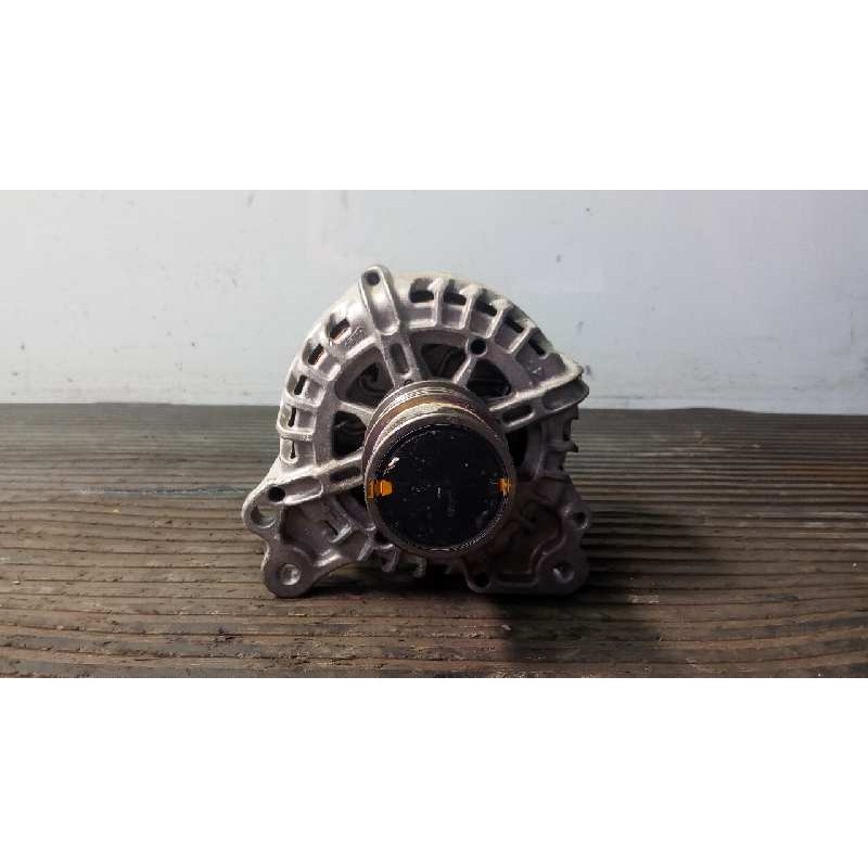 Recambio de alternador para volkswagen polo advance referencia OEM IAM 04E903015  P3-A4-8-5