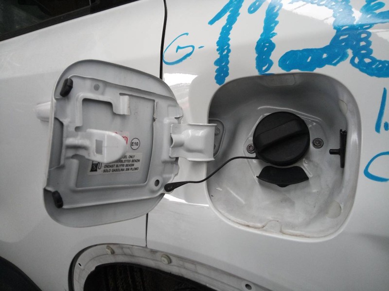 Recambio de tapa exterior combustible para suzuki vitara 1.4 s 4x4 referencia OEM IAM   