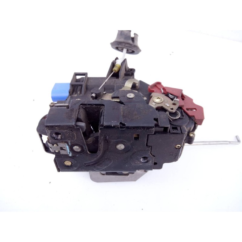 Recambio de cerradura puerta delantera derecha para audi a3 (8p) 1.9 tdi ambiente referencia OEM IAM 4E1837016  E1-B6-52-1