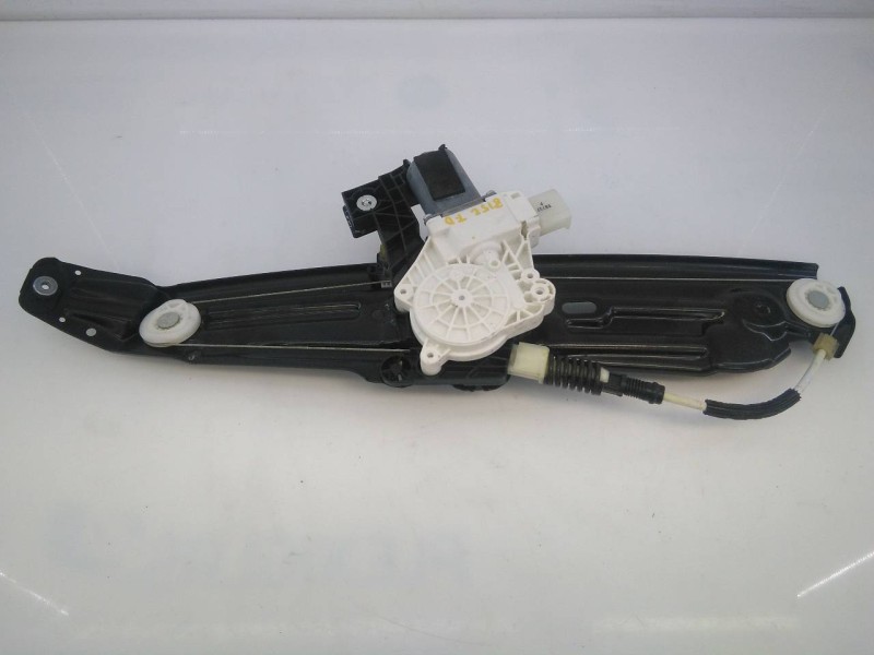 Recambio de elevalunas trasero derecho para bmw serie 5 lim. (f10) 520d referencia OEM IAM 7182122F10S  E1-A3-12-2