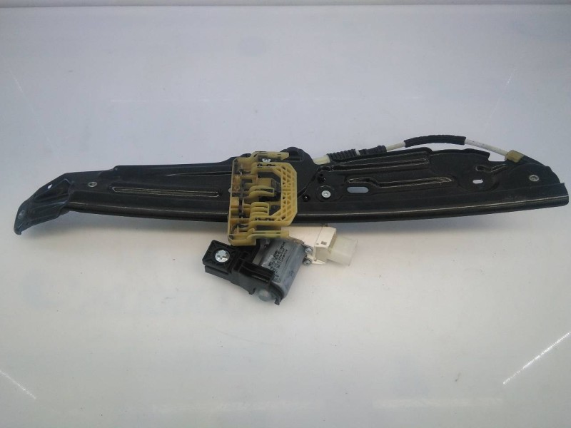 Recambio de elevalunas trasero derecho para bmw serie 5 lim. (f10) 520d referencia OEM IAM 7182122F10S  E1-A3-12-2