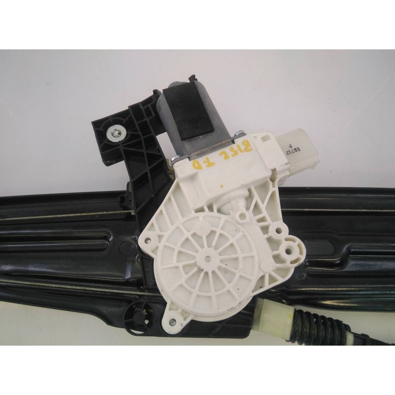 Recambio de elevalunas trasero derecho para bmw serie 5 lim. (f10) 520d referencia OEM IAM 7182122F10S  E1-A3-12-2