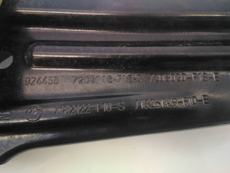 Recambio de elevalunas trasero derecho para bmw serie 5 lim. (f10) 520d referencia OEM IAM 7182122F10S  E1-A3-12-2