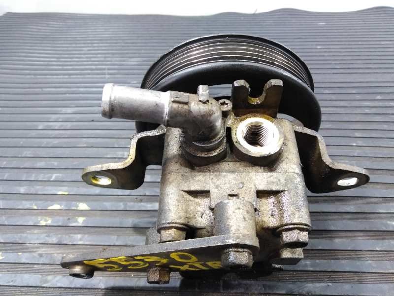 Recambio de bomba direccion para nissan x-trail (t30) le referencia OEM IAM 2Y044422 8H305 P3-B4-23-3