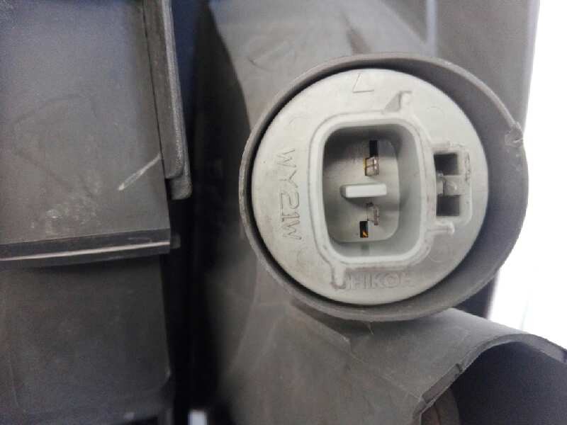 Recambio de faro derecho para nissan x-trail (t30) le referencia OEM IAM   E2-A4-37-1