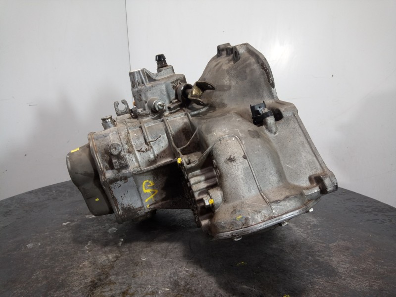 Recambio de caja cambios para opel corsa b swing referencia OEM IAM 90400197 A33371W335 M1-A3-122