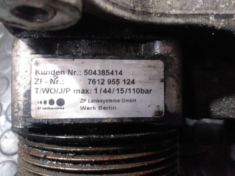 Recambio de bomba direccion para iveco daily furgón fg 33 s ... v batalla 3000 referencia OEM IAM 504385414 7612955124 P3-B4-4-3