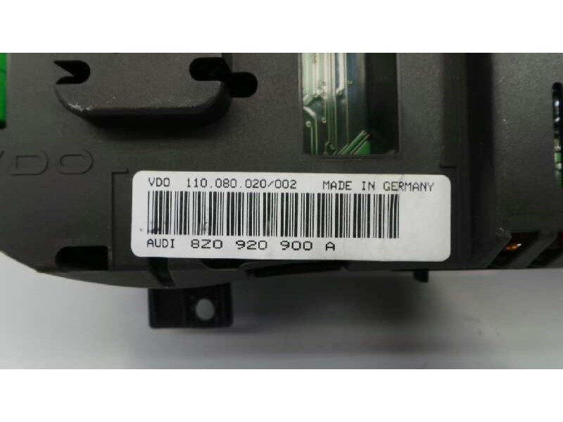 Recambio de cuadro instrumentos para audi a2 (8z) 1.4 referencia OEM IAM 8Z0920900A  E2-A1-8-3