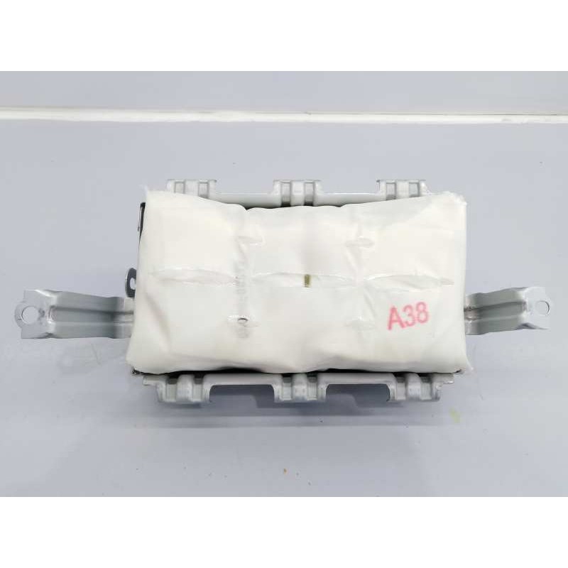 Recambio de airbag delantero derecho para toyota hilux (kun) referencia OEM IAM 1L0L93216PD6  E2-B4-19-1