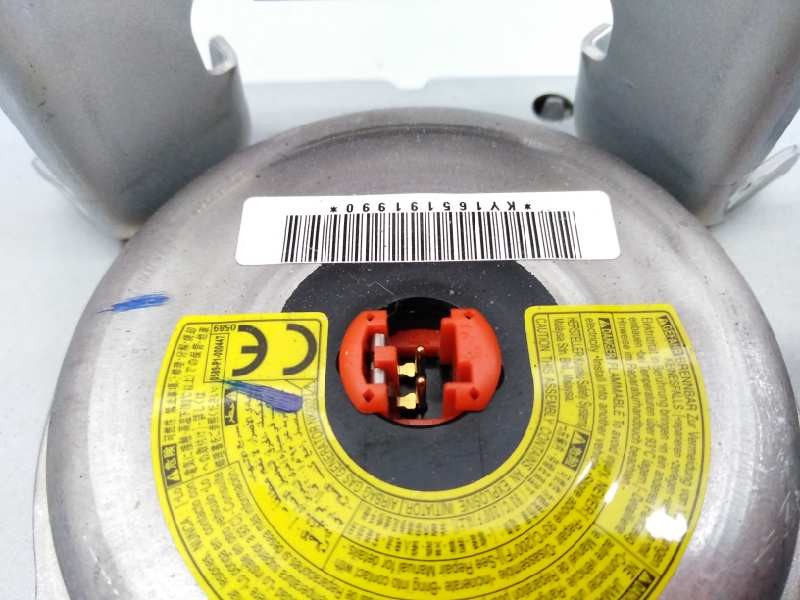 Recambio de airbag delantero derecho para toyota hilux (kun) referencia OEM IAM 1L0L93216PD6  E2-B4-19-1