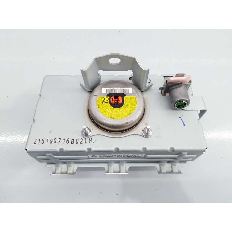 Recambio de airbag delantero derecho para toyota hilux (kun) referencia OEM IAM 1L0L93216PD6  E2-B4-19-1