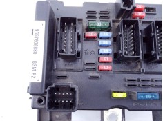Recambio de caja reles / fusibles para citroën berlingo referencia OEM IAM 9657608880  E3-B2-41-3 2